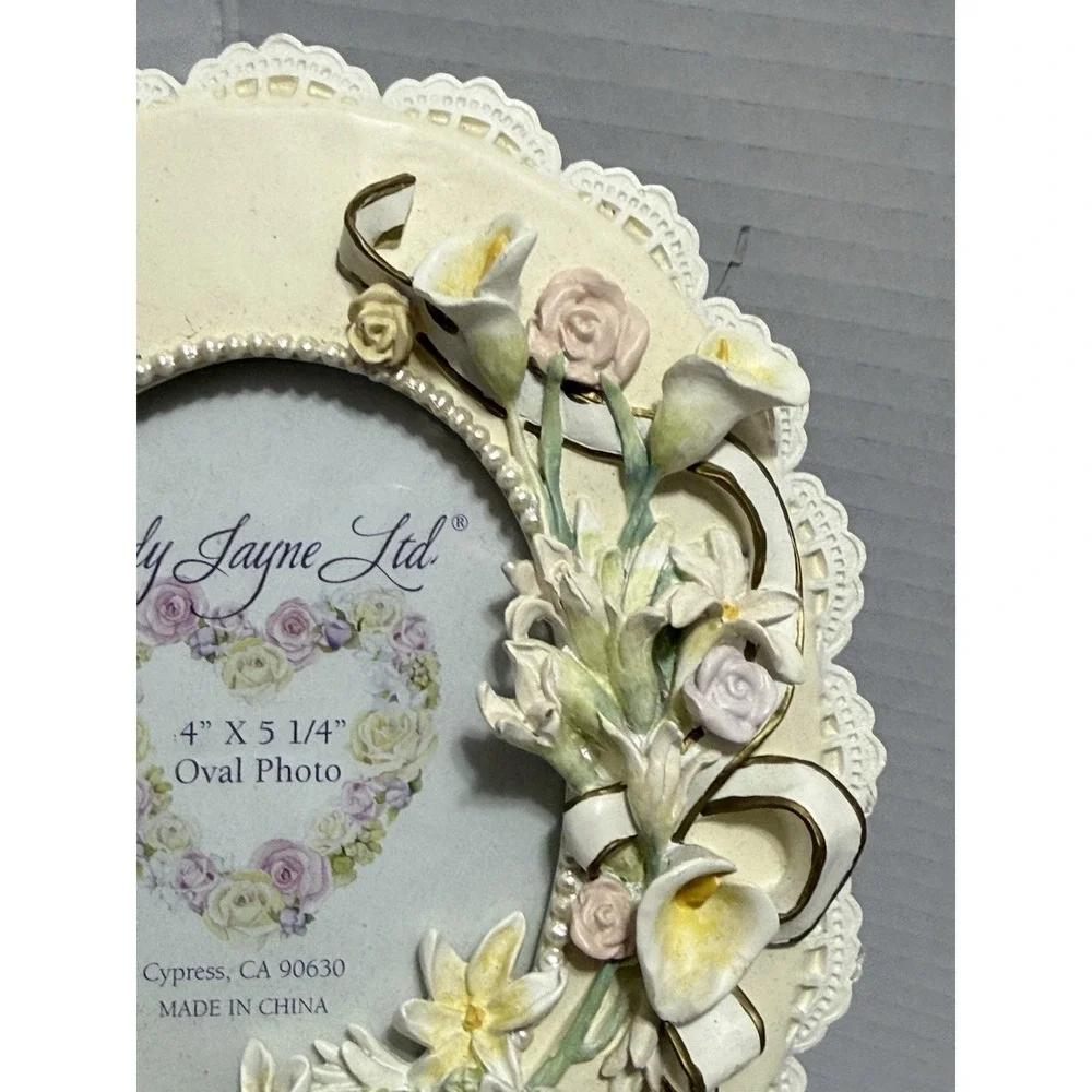 VTG‎ Lady Jayne Ltd Floral Oval Picture Frame 4x5 Romantic Wedding Cottage Chic